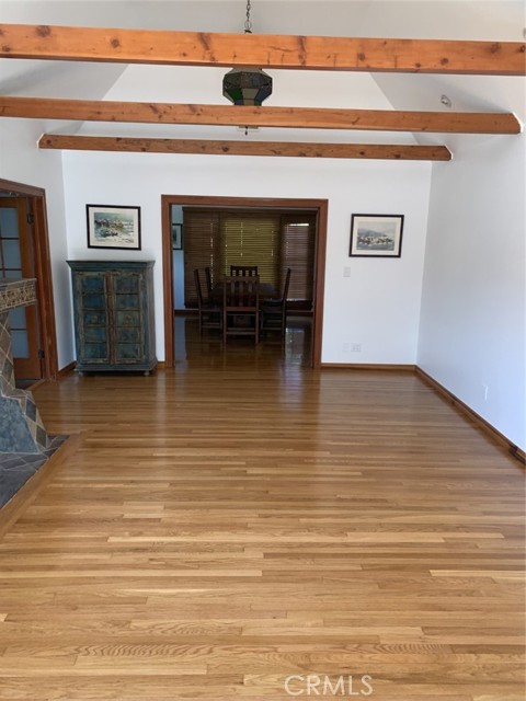 Detail Gallery Image 11 of 44 For 1718 Cleveland Rd, Glendale,  CA 91202 - 3 Beds | 3 Baths