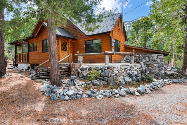 Detail Gallery Image 2 of 33 For 41524 Alder Dr, Forest Falls,  CA 92339 - 2 Beds | 2 Baths