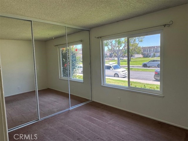 4011 Larwin Avenue, Cypress CA: https://media.crmls.org/medias/59b00d2d-4d6b-485f-b725-3e5e7e520e58.jpg