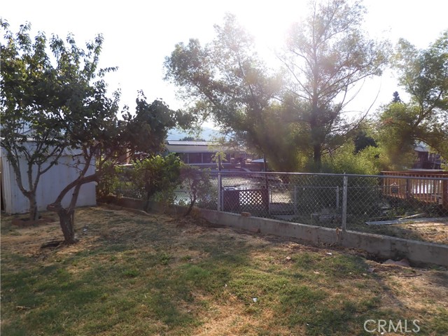 Detail Gallery Image 21 of 27 For 12980 Island Dr, Clearlake Oaks,  CA 95423 - 2 Beds | 2 Baths