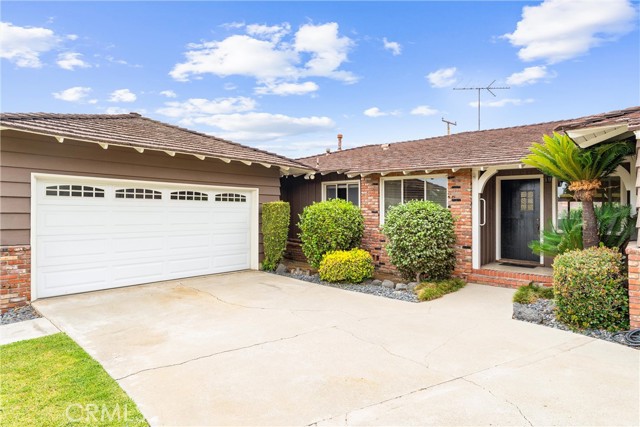 8333 Calmosa Avenue, Whittier CA: https://media.crmls.org/medias/59b0f54e-c061-4a11-b861-c4576945f86b.jpg