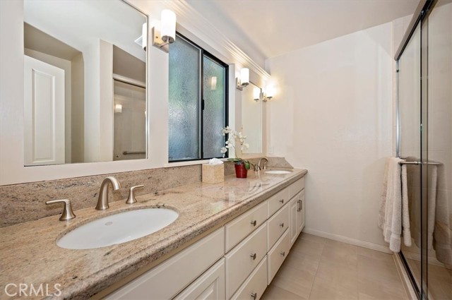 789 Jagerhorn Dr, Lake Arrowhead, CA 92352