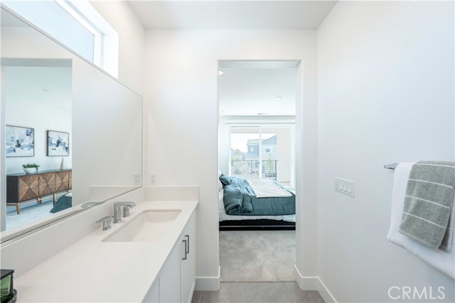 232 Junco, Irvine CA: https://media.crmls.org/medias/59b21256-dc3e-4651-a20a-7e759c0ba439.jpg