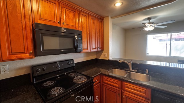 26162 Los Viveros, Mission Viejo CA: https://media.crmls.org/medias/59b248f5-d2f6-4010-b1e2-5e98141993c0.jpg
