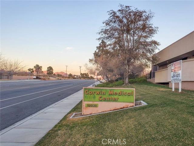 18523 Corwin Road, Apple Valley, California 92307, ,Commercial Lease,For Rent,18523 Corwin Road,CRHD25036061