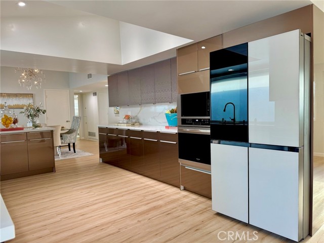 Detail Gallery Image 15 of 70 For 3432 Yellowtail Dr, Los Alamitos,  CA 90720 - 5 Beds | 4 Baths