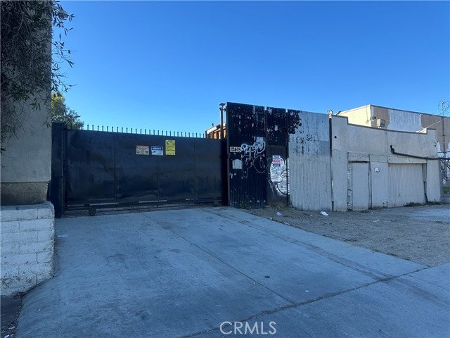 12411 Avalon Boulevard, Los Angeles, California 90061, ,Commercial Lease,For Rent,12411 Avalon Boulevard,CRPW24235018