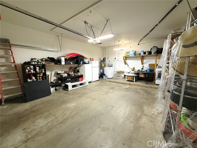 Detail Gallery Image 36 of 36 For 10068 Larwin Ave #2,  Chatsworth,  CA 91311 - 4 Beds | 3 Baths