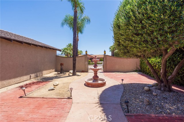 44940 Viejo Drive, Hemet CA: https://media.crmls.org/medias/59b4f036-80a1-48ea-9d17-ff9597944146.jpg
