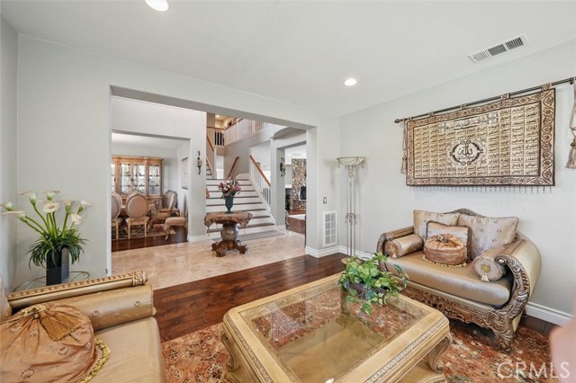 29316 Las Brisas Road, Valencia CA: https://media.crmls.org/medias/59b506ca-399a-4d2f-b4dd-ea5ab9943e1c.jpg