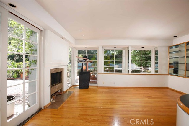 3847 Royal Woods Drive, Sherman Oaks CA: https://media.crmls.org/medias/59b5447f-4f64-49f2-bc17-d361567a97fc.jpg