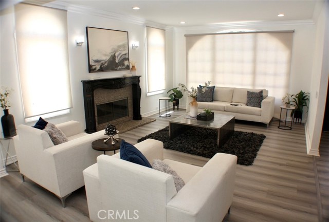 Detail Gallery Image 2 of 26 For 5514 Sylvia Ave, Tarzana,  CA 91356 - 5 Beds | 5 Baths