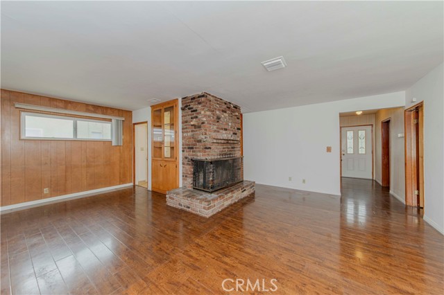 7236 Hellman Avenue, Rancho Cucamonga CA: https://media.crmls.org/medias/59b5be6d-7ecd-4116-9a01-0578e3e8bd46.jpg