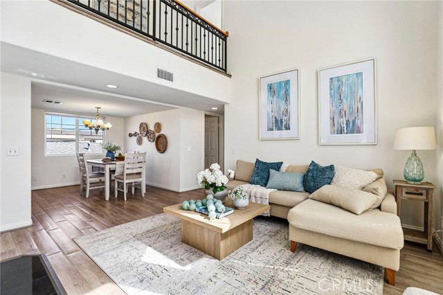 15908 Halldale, B photo 8