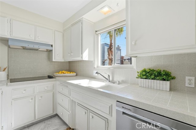 145 Palm, Hermosa Beach, California 90254, 2 Bedrooms Bedrooms, ,2 BathroomsBathrooms,Residential,For Sale,Palm,SB25241627 145 Palm, Hermosa Beach, California 90254, 2 Bedrooms Bedrooms, ,2 BathroomsBathrooms,Residential,For Sale,Palm,SB25241627