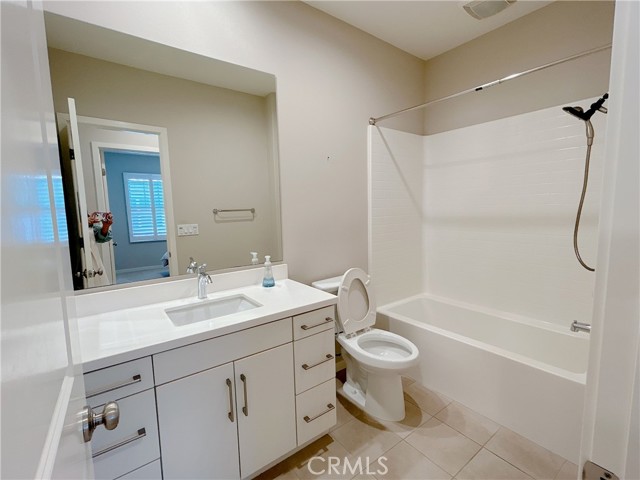 Detail Gallery Image 15 of 28 For 138 Excursion, Irvine,  CA 92618 - 3 Beds | 2/1 Baths