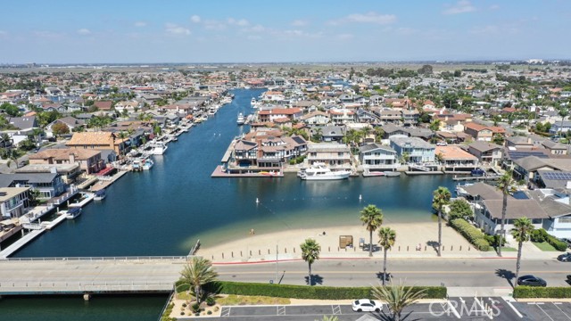 Detail Gallery Image 34 of 39 For 17041 Malta Cir, Huntington Beach,  CA 92649 - 4 Beds | 2 Baths