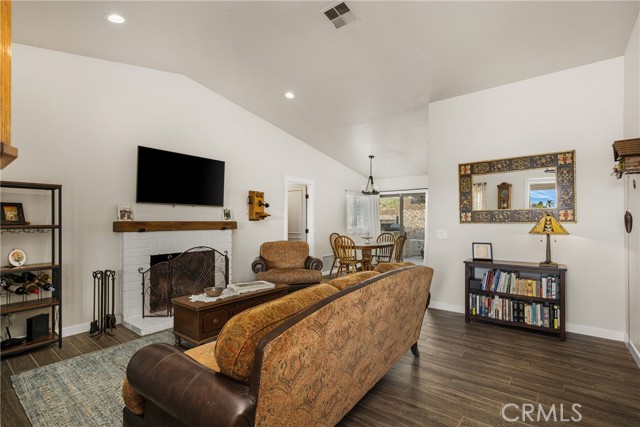 Detail Gallery Image 2 of 37 For 1116 W Craig, Rialto,  CA 92377 - 4 Beds | 2 Baths