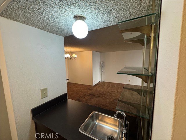 Detail Gallery Image 12 of 27 For 8535 W West Knoll #202,  West Hollywood,  CA 90069 - 2 Beds | 2 Baths