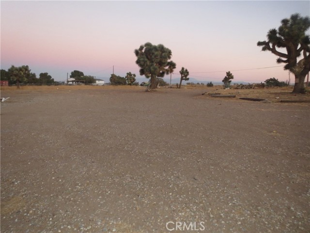 10330 Shasta, Phelan CA: https://media.crmls.org/medias/59bb0dbd-77a5-43d1-9a95-7d6e054f6b8d.jpg