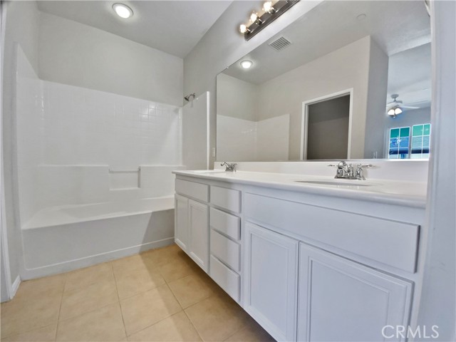 Detail Gallery Image 13 of 33 For 26303 Iris Ave #F,  Moreno Valley,  CA 92555 - 2 Beds | 2 Baths