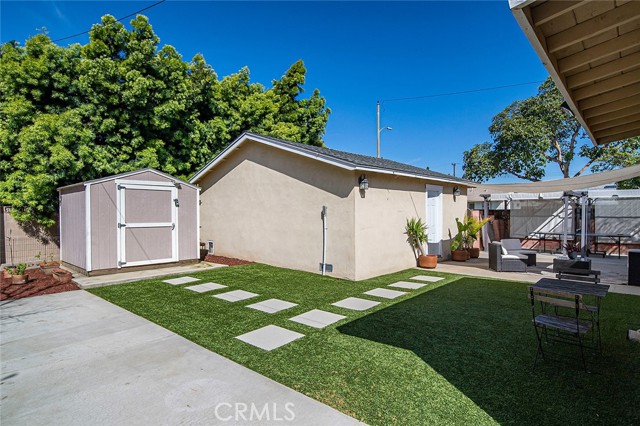 Detail Gallery Image 25 of 38 For 3581 Kemble Ave, Long Beach,  CA 90808 - 3 Beds | 2/1 Baths