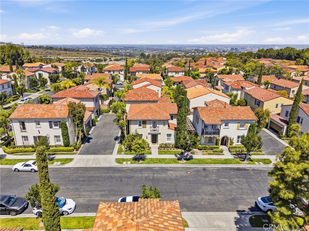 https://media.crmls.org/medias/59bc655f-eda1-4b2e-ab4a-34497b1779da.jpg?preset=X-Large