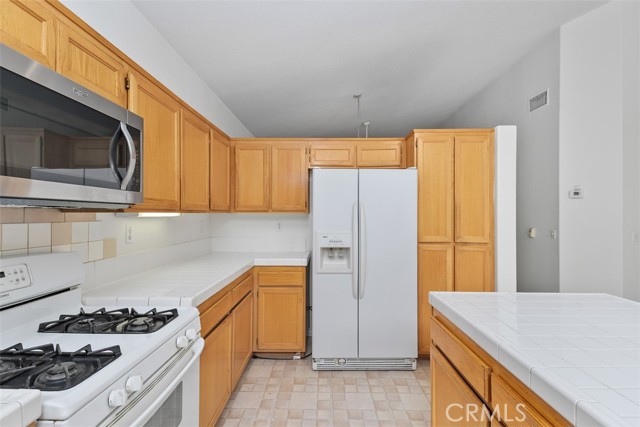 9523 Sunglow Ct., Rancho Cucamonga CA: https://media.crmls.org/medias/59bcc43a-e995-41a6-be23-66e901f4906e.jpg