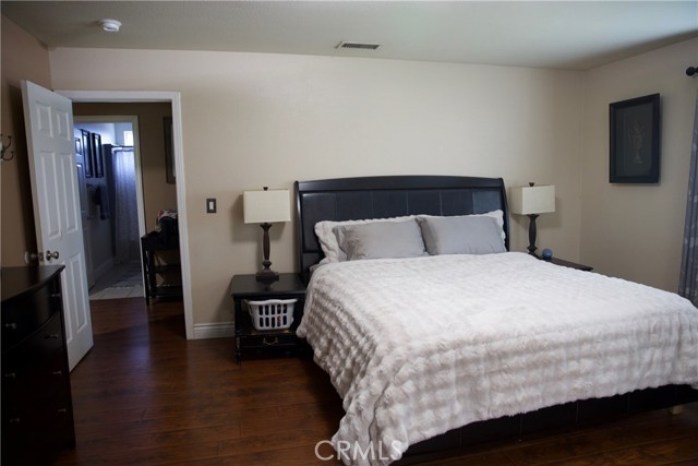 Detail Gallery Image 16 of 21 For 9672 52nd, Jurupa Valley,  CA 92509 - 4 Beds | 2 Baths