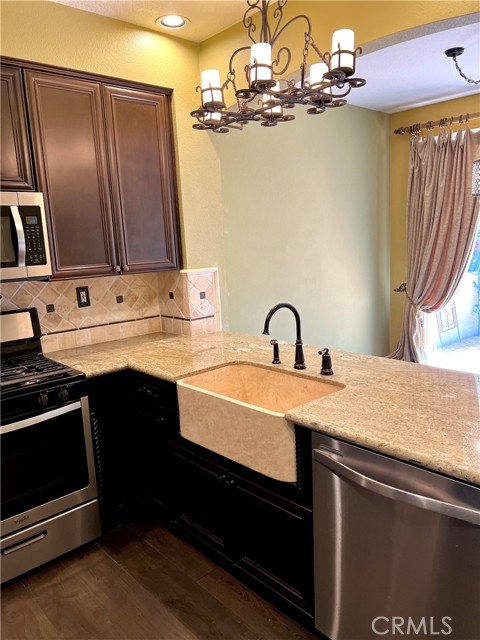 Detail Gallery Image 5 of 19 For 121 Pasto Rico, Rancho Santa Margarita,  CA 92688 - 2 Beds | 2/1 Baths