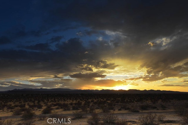 Detail Gallery Image 4 of 58 For 58459 Starlight Mesa Rd, Yucca Valley,  CA 92284 - – Beds | – Baths