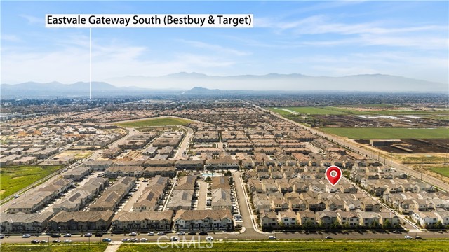 4253 S Heather Privado, Ontario CA: https://media.crmls.org/medias/59be2f3c-5b9d-4c9c-af7a-3facefc4ab6a.jpg