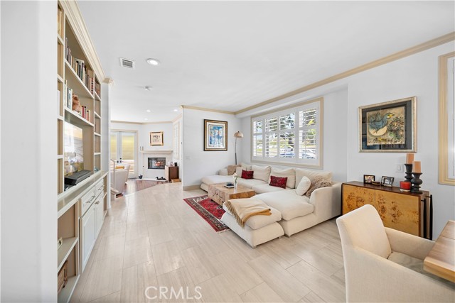 Detail Gallery Image 11 of 34 For 720 Marguerite Ave #1,  Corona Del Mar,  CA 92625 - 3 Beds | 2/1 Baths