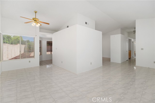 26444 Columbus Drive, Menifee CA: https://media.crmls.org/medias/59bf8d0b-a43f-4574-8700-88c970f9eed1.jpg
