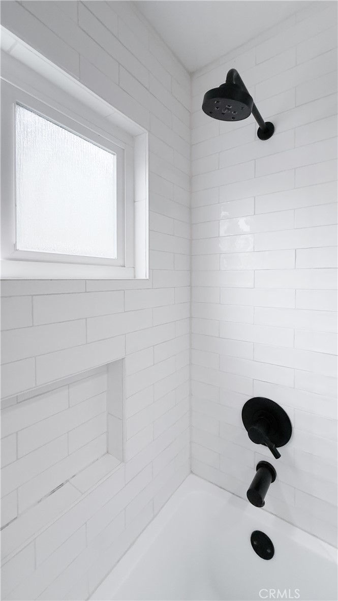https://media.crmls.org/medias/59bf8efc-f719-4cfb-97b7-8c671f6669d6.jpg?preset=X-Large
