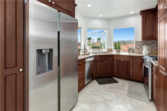 27781 Higuera, Mission Viejo CA: https://media.crmls.org/medias/59bfac08-13a8-4639-bc46-bffb4cb463cf.jpg