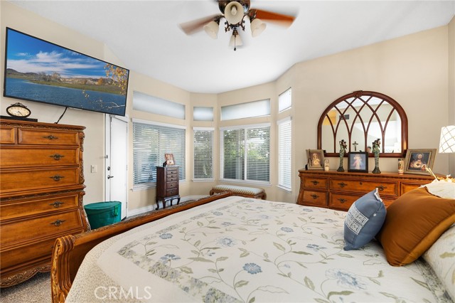 2157 Pecan Tree Street, Hemet CA: https://media.crmls.org/medias/59c07934-6181-4175-a8cf-5ed1599d2583.jpg