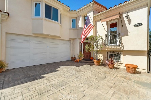 1915 Harriman Lane, Redondo Beach, California 90278, 4 Bedrooms Bedrooms, ,3 BathroomsBathrooms,Residential,Sold,Harriman,SB22210292