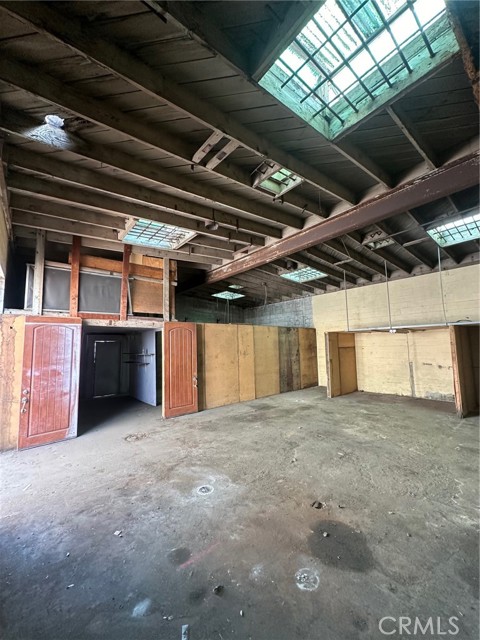 1200 W Slauson Avenue, Los Angeles, California 90044, ,Commercial Sale,For Sale,1200 W Slauson Avenue,CRSB24096848