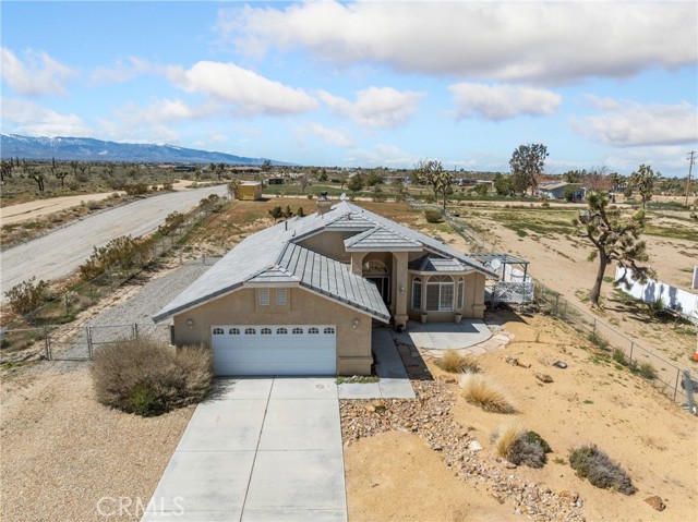 Detail Gallery Image 1 of 38 For 11588 Goss Rd, Victorville,  CA 92392 - 4 Beds | 2 Baths