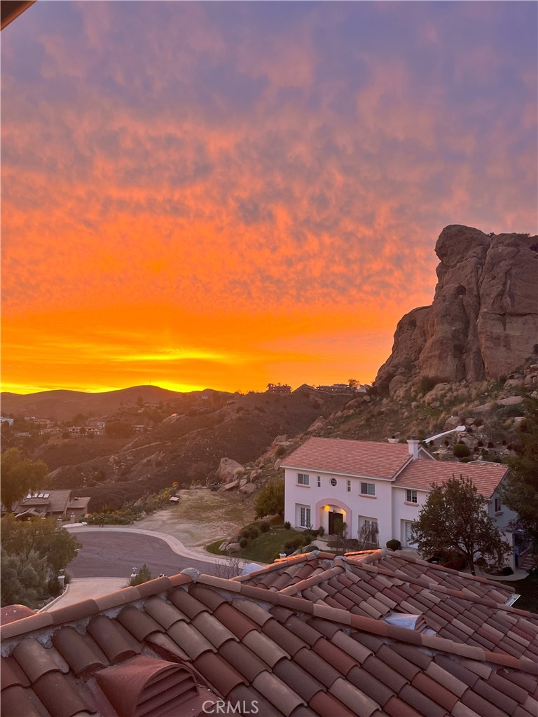 https://media.crmls.org/medias/59c25915-83aa-4885-b170-5d7aa4114ce9.jpg?preset=X-Large