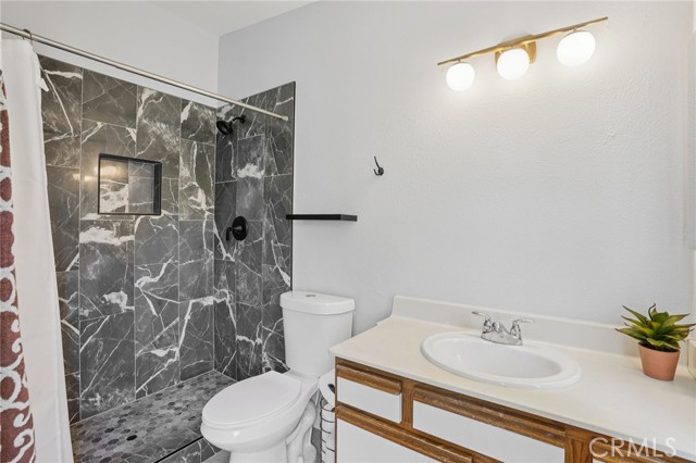 Detail Gallery Image 20 of 24 For 11377 Osborne Pl #13,  Sylmar,  CA 91342 - 2 Beds | 2/1 Baths