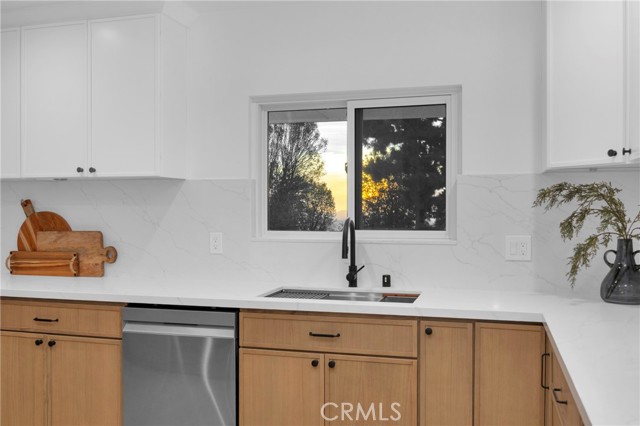 Detail Gallery Image 14 of 57 For 20079 Westpoint Dr, Riverside,  CA 92507 - 3 Beds | 2 Baths