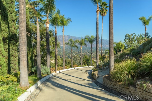 Detail Gallery Image 72 of 76 For 420 Inverness Dr, La Canada Flintridge,  CA 91011 - 6 Beds | 5/1 Baths