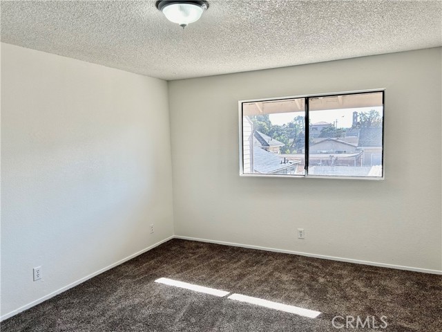 Detail Gallery Image 9 of 14 For 709 S Lincoln St #6,  Santa Maria,  CA 93458 - 2 Beds | 1/1 Baths