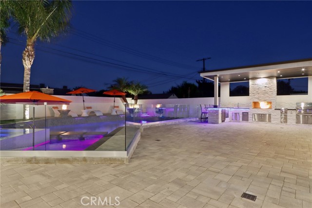 10418 Rubio Avenue, Granada Hills CA: https://media.crmls.org/medias/59c4c6cb-c539-4a0b-adc5-91843b77ad4f.jpg