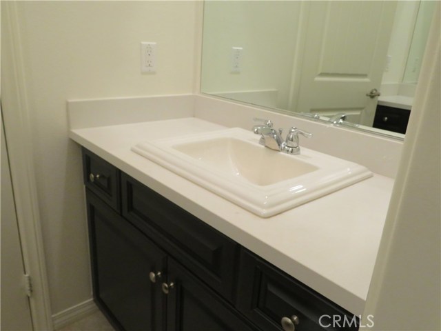 Detail Gallery Image 5 of 17 For 14915 Shoreham St, Corona,  CA 92880 - 3 Beds | 2 Baths