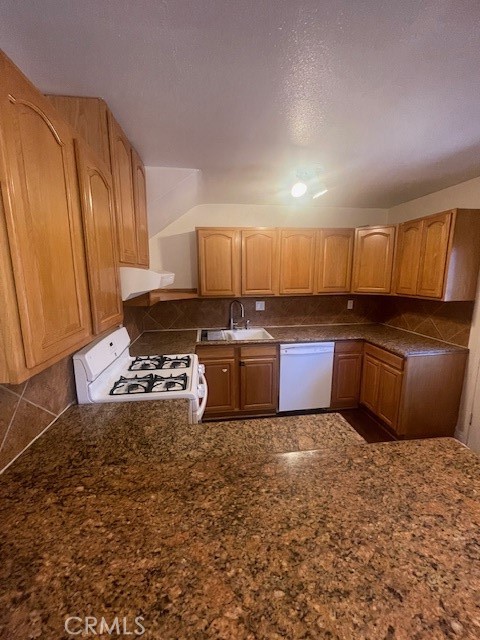 Detail Gallery Image 10 of 22 For 17105 Roscoe #09,  Northridge,  CA 91325 - 2 Beds | 1/1 Baths