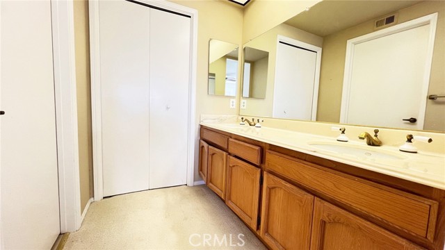 Detail Gallery Image 18 of 39 For 19564 Eagle Ridge, Porter Ranch,  CA 91326 - 3 Beds | 2/1 Baths