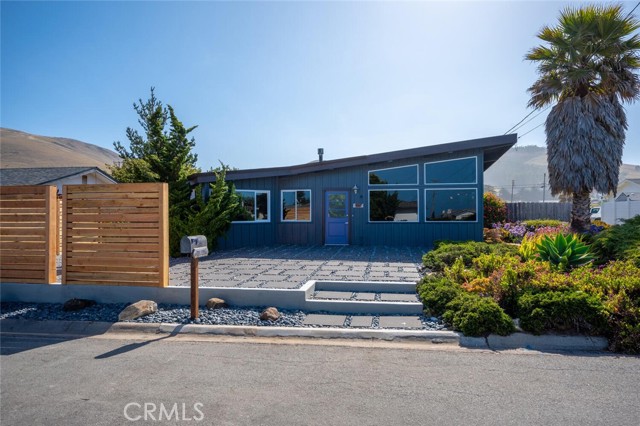 Detail Gallery Image 1 of 1 For 3100 Coral Ave, Morro Bay,  CA 93442 - 3 Beds | 2 Baths